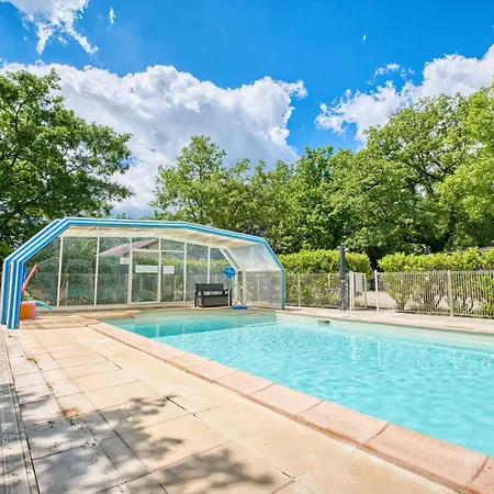 Holiday home Girolle *